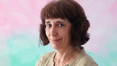 eva maria horizontal