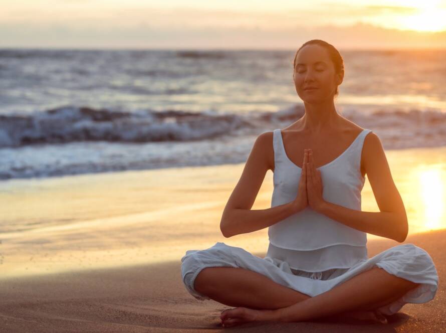 Meditación en la orilla del mar